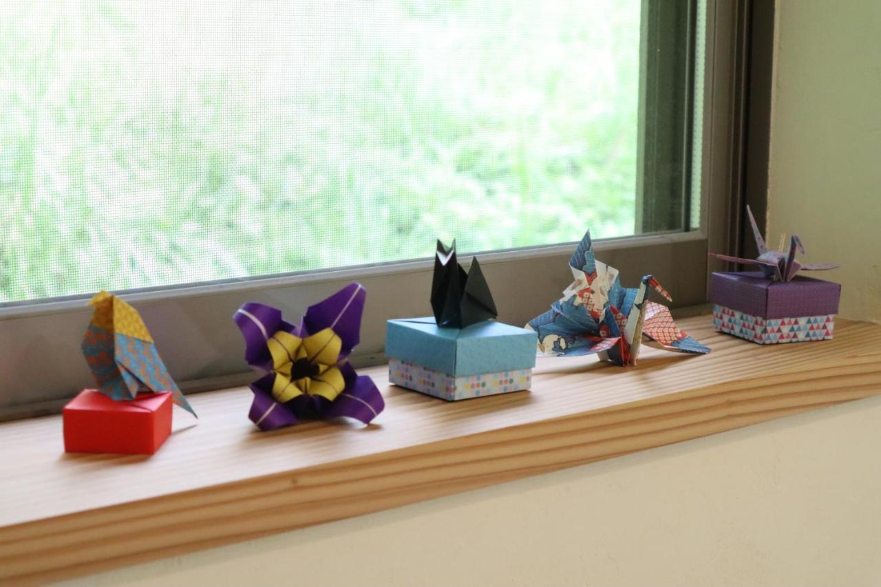 猫と図書館のある宿 草地家 Kusachike Minamiawaji Exteriör bild