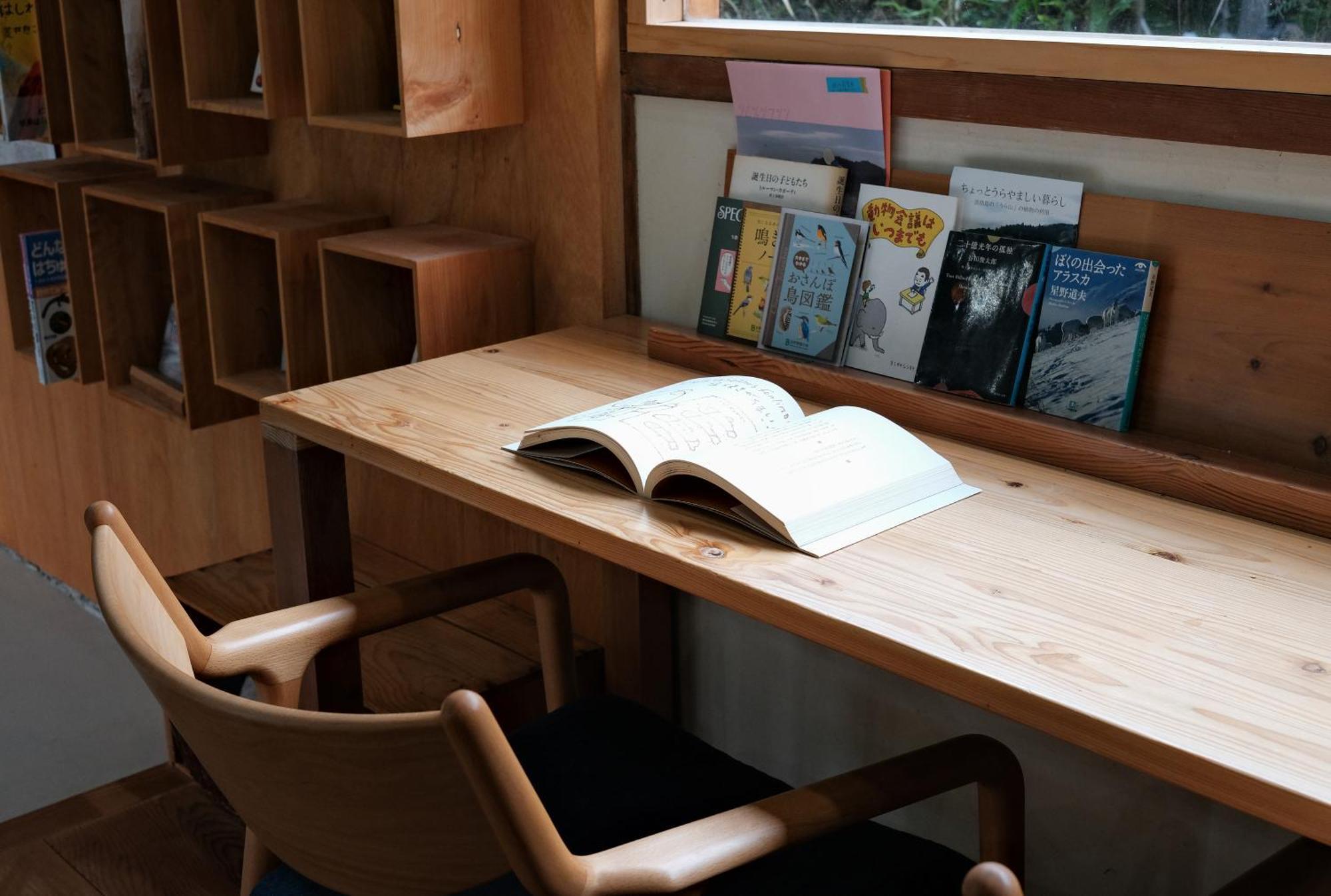 猫と図書館のある宿 草地家 Kusachike Minamiawaji Exteriör bild